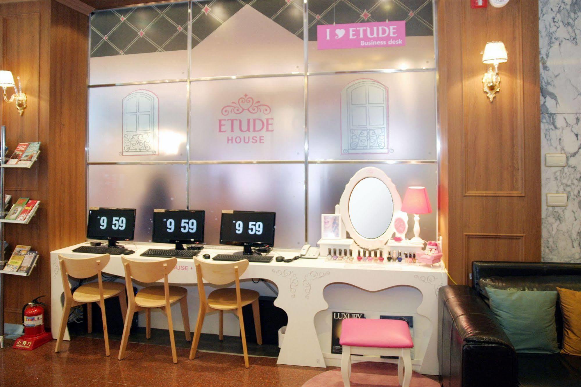 Skypark Myeongdong 3 3* 首尔